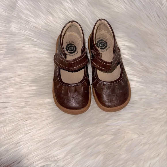 Livie & Luca Chocolate Ruche Mary Jane Shoes - Picture 8 of 9
